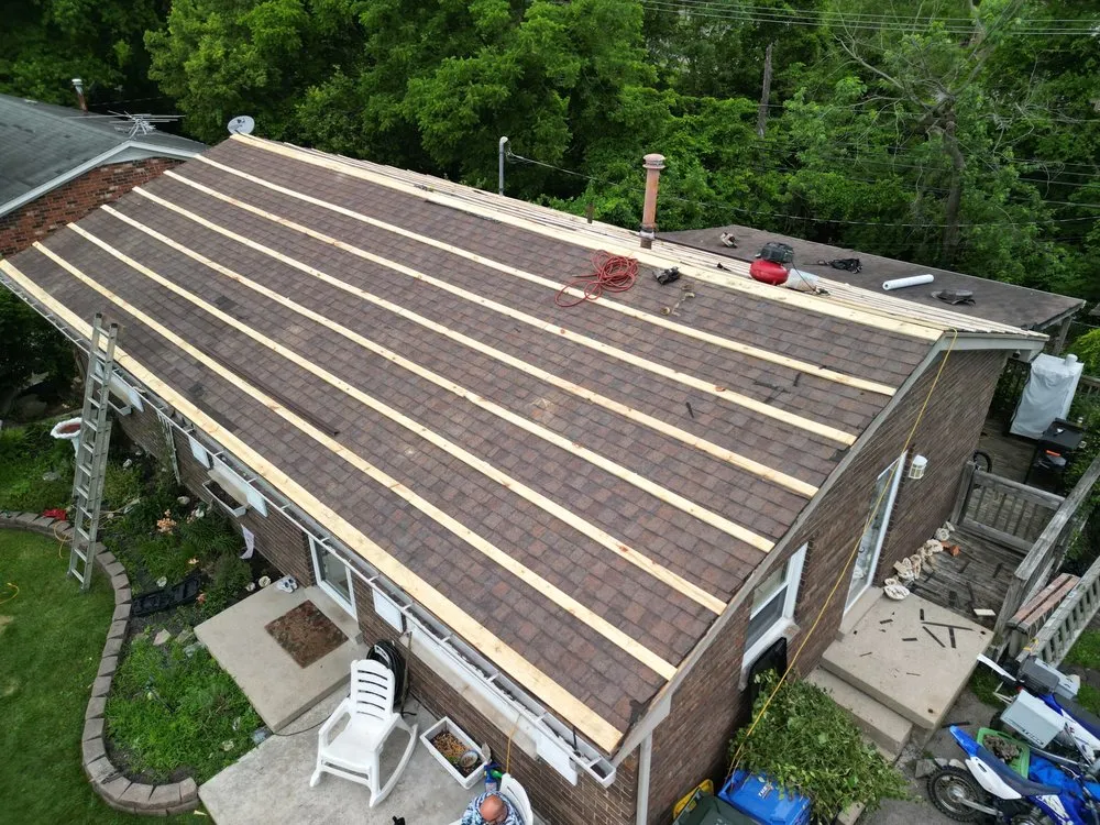 Slide of Thomas Roofing And Contracting