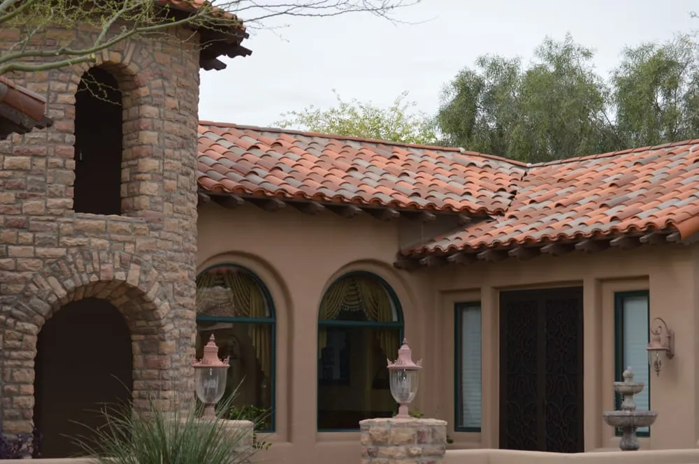 Slide of Thomas Roofing