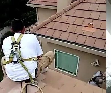 Slide of Thomas Roofing