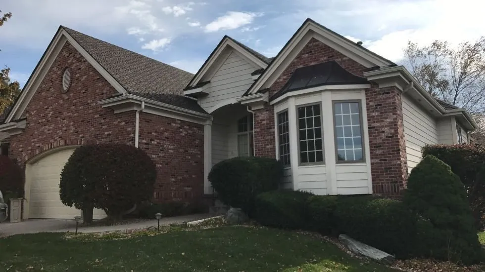 Slide of Thompson & Thompson 3rd Generation