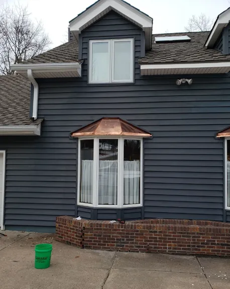 Slide of Thompson & Thompson 3rd Generation