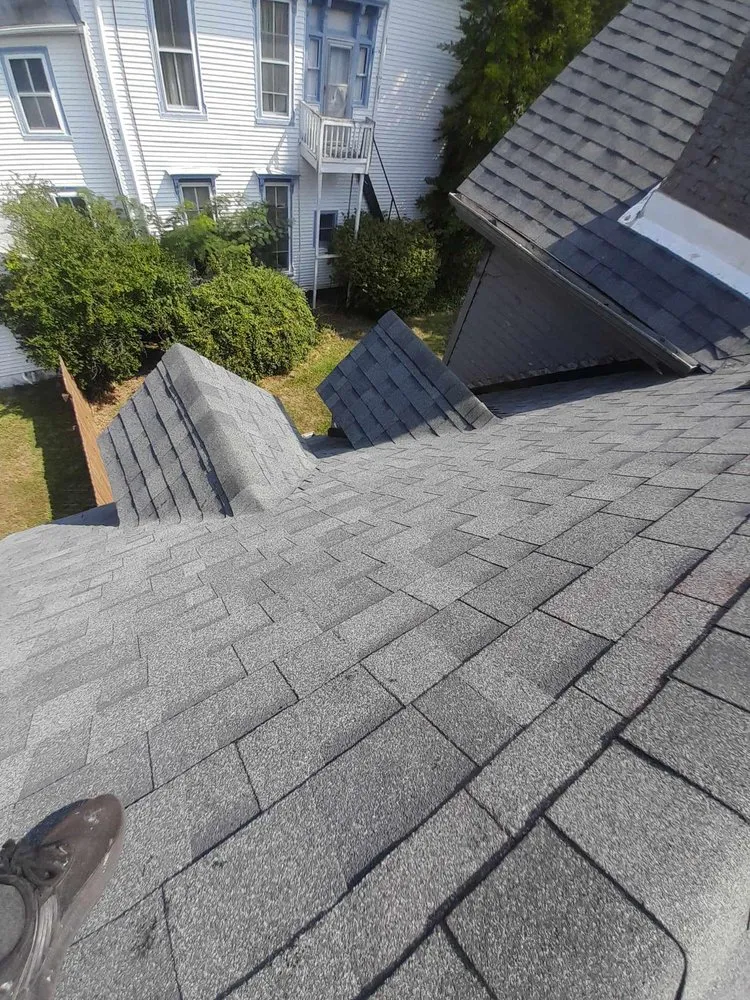 Slide of Thompson Construction & Remodel