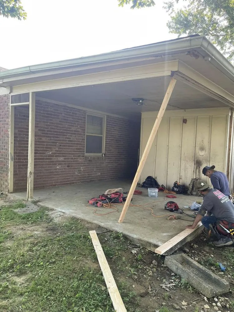 Slide of Thompson Construction & Remodel