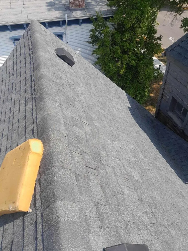 Slide of Thompson Construction & Remodel