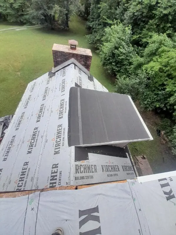 Slide of Thompson Construction & Remodel