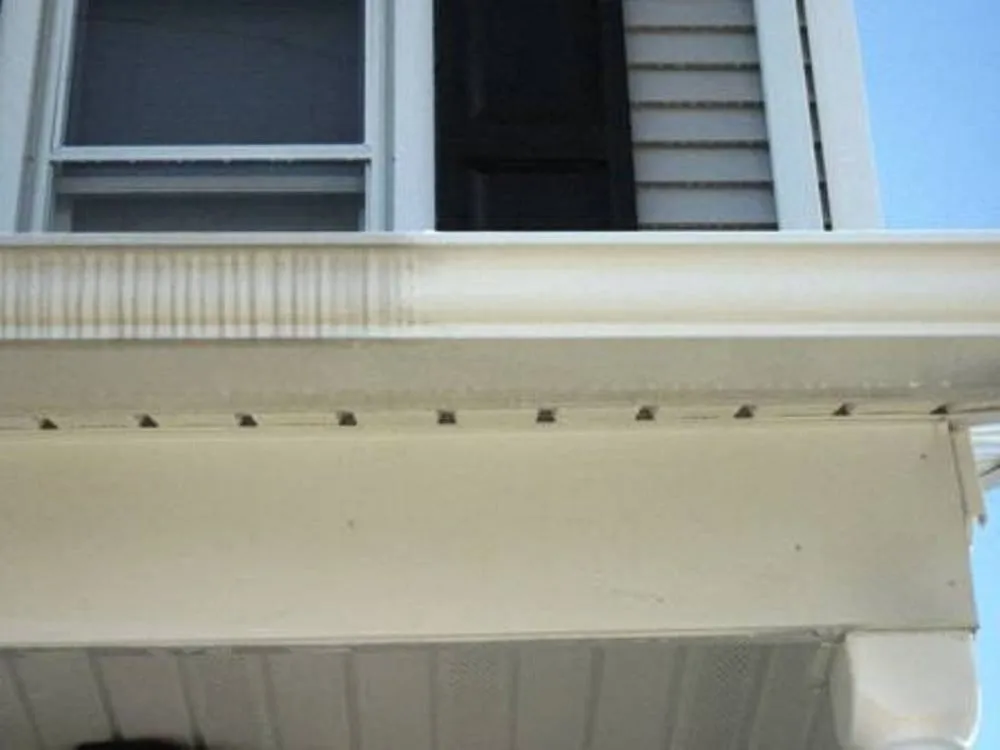 Slide of Thompson Roof Cleaning & Power Washing