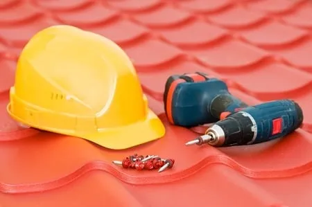 Professional residential roofing service experts serving Linn Creek, MO - Thompson Roofing & Reconstruction