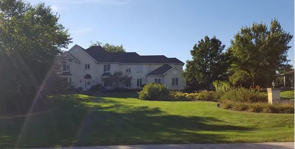 Slide of Thompson Roofing