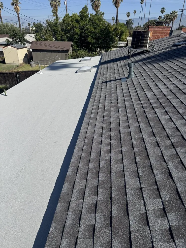 Slide of Thompson Roofing