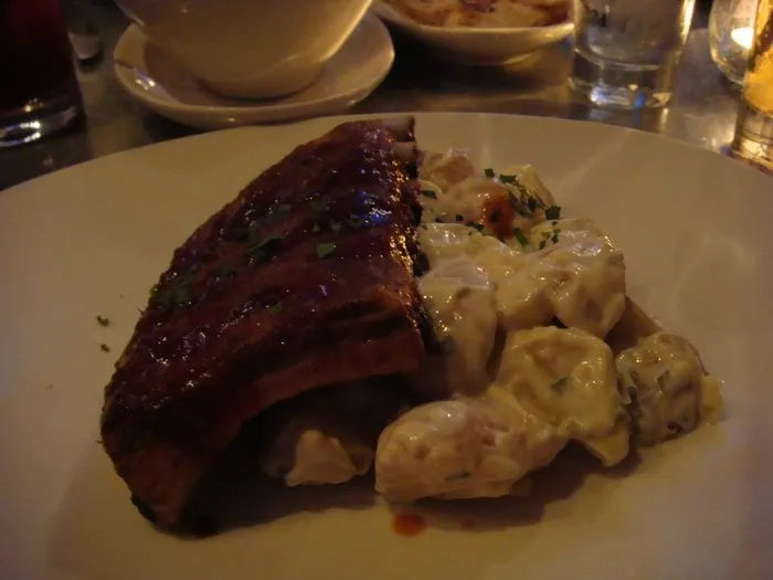 Slide of Thompson Roofing