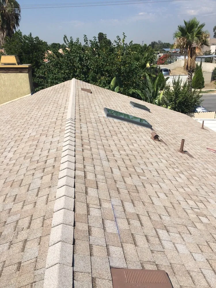 Slide of Thompson Roofing