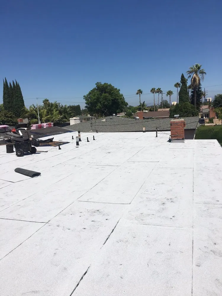 Slide of Thompson Roofing