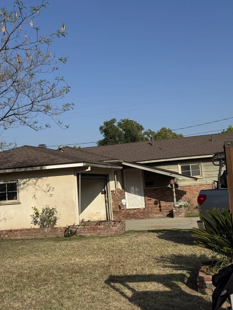 Slide of Thompson Roofing