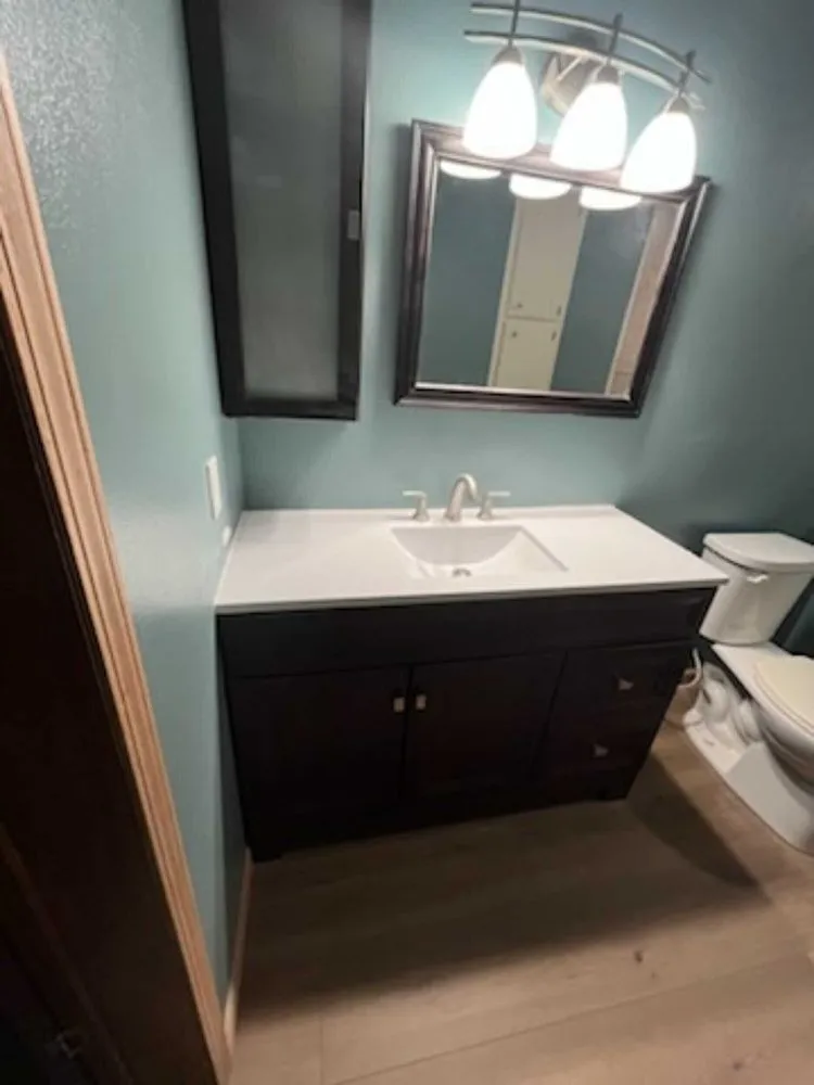 Slide of Thompson's Home Improvement