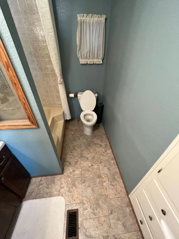 Slide of Thompson's Home Improvement