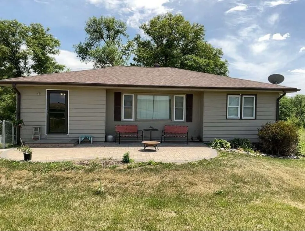 Slide of Thompson's Home Improvement