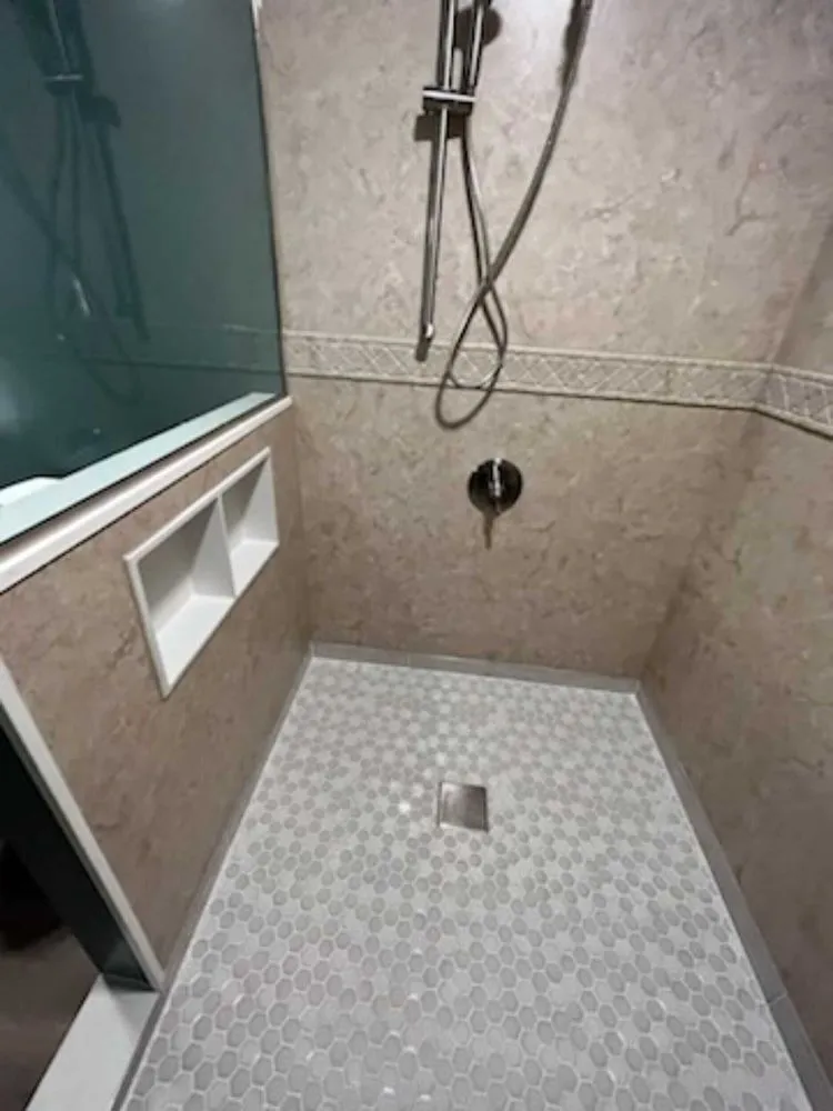 Slide of Thompson's Home Improvement