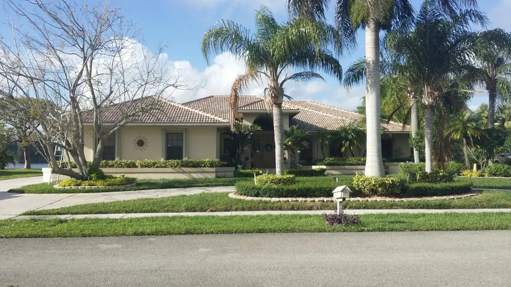 Slide of Thompsons Roofing