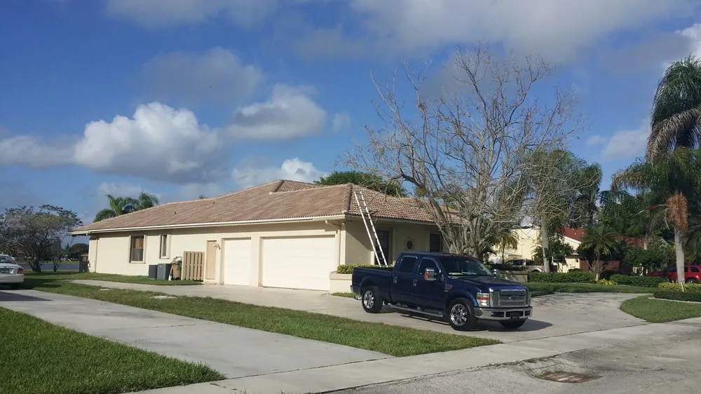 Slide of Thompsons Roofing