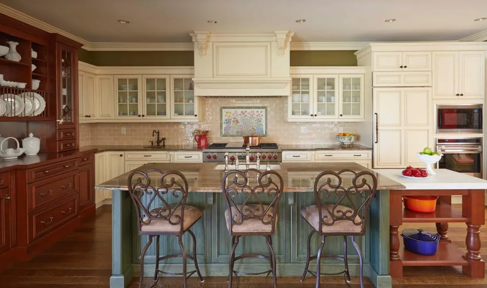 Slide of Thomson Remodeling Company