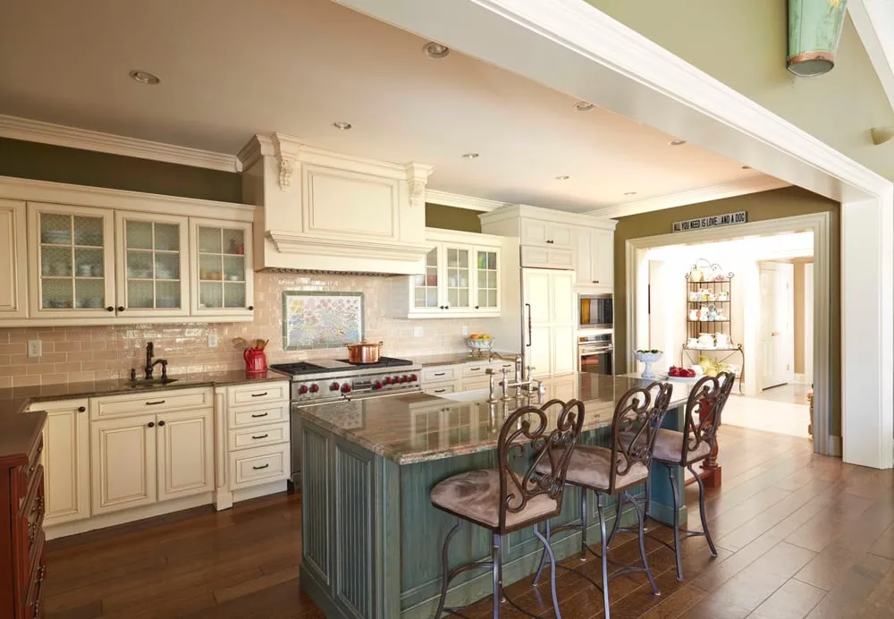 Slide of Thomson Remodeling Company