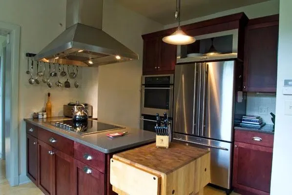 Slide of Thomson Remodeling Company