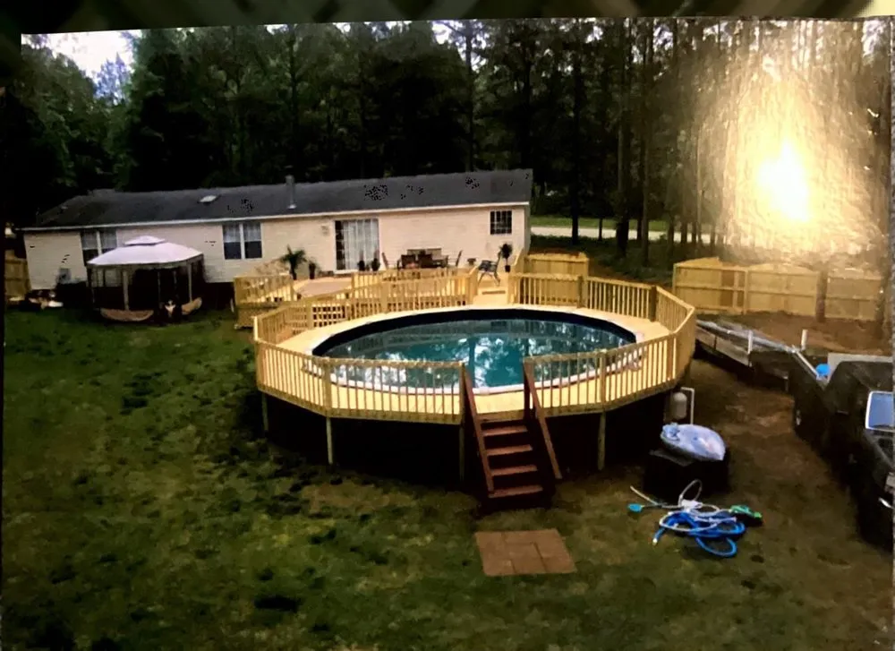 Slide of Thorne Wood Working And Fence