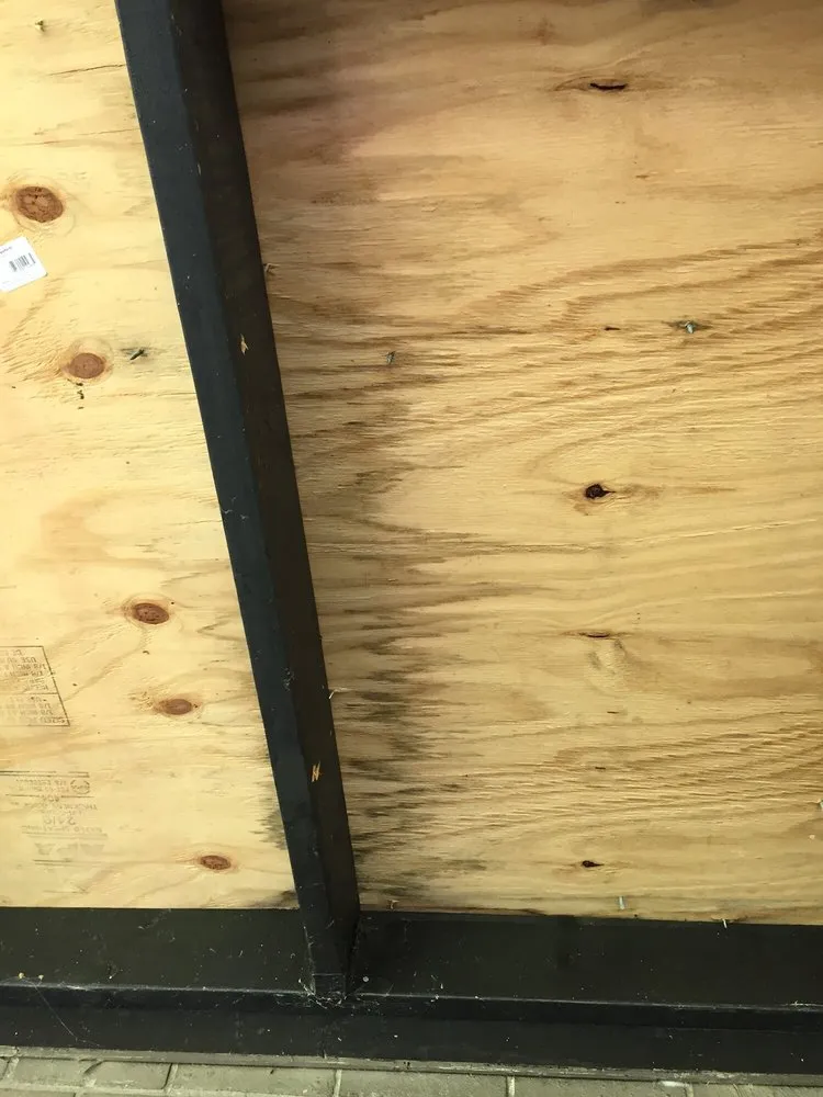 Slide of Thoroughbred Roofing & Home Design