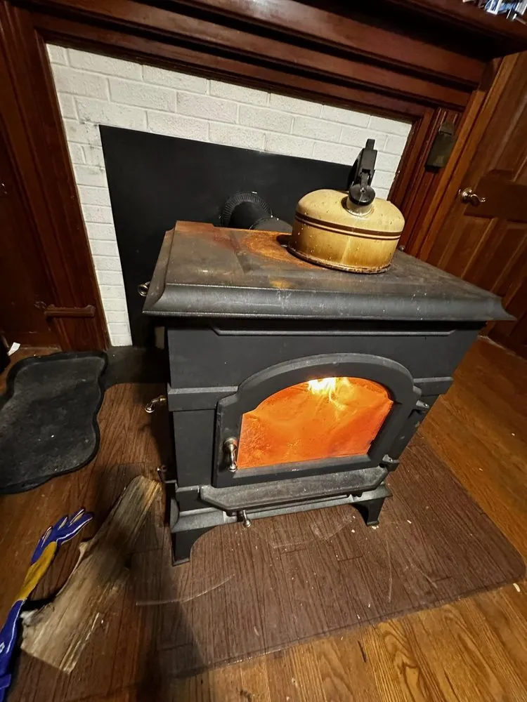 Slide of Thoroughbred Roofing & Home Design