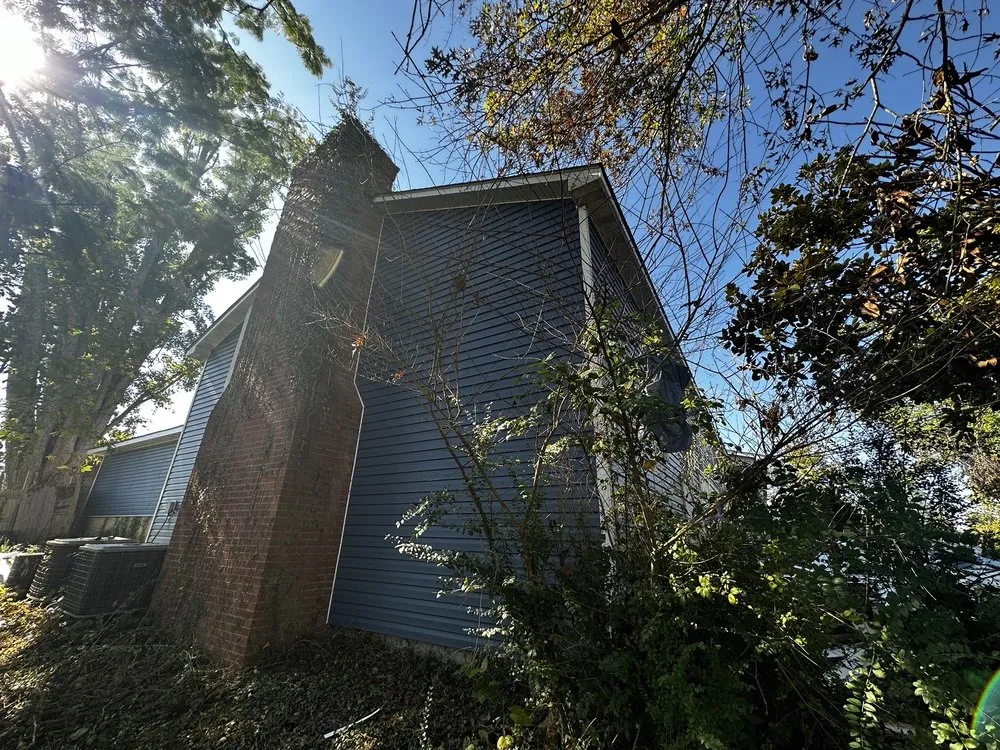 Slide of Thoroughbred Roofing & Home Design