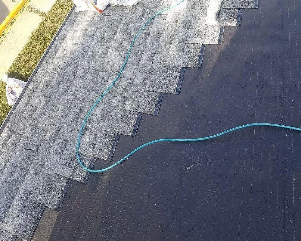 Slide of Thousands Oaks Best Roofing