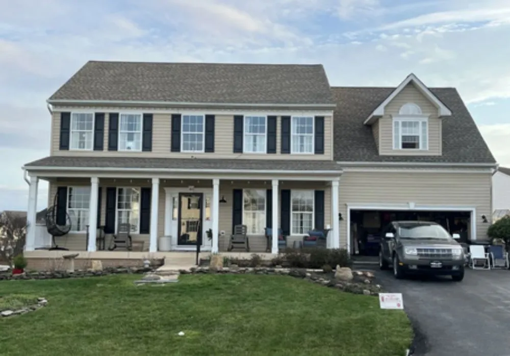 Slide of Threadgill Professional Roofing