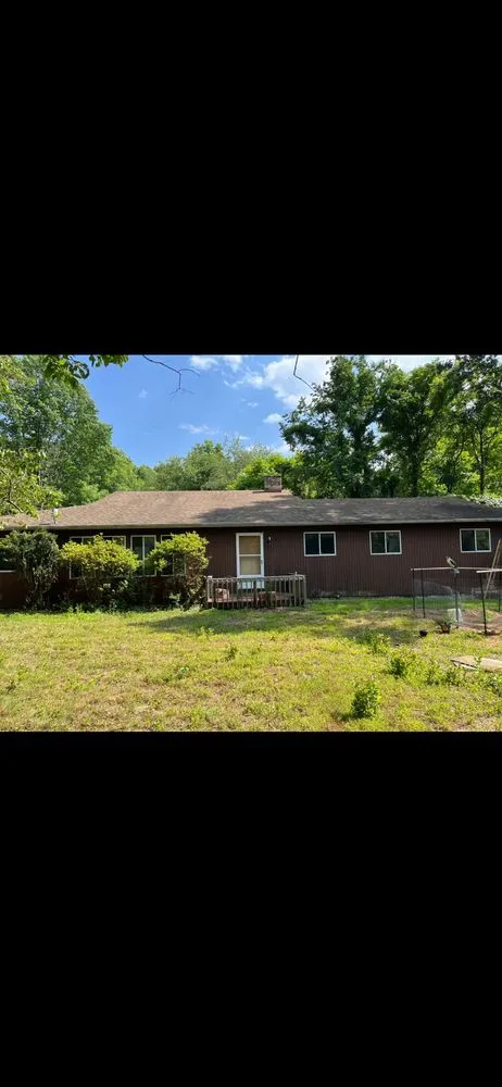 Slide of Threadgill Professional Roofing