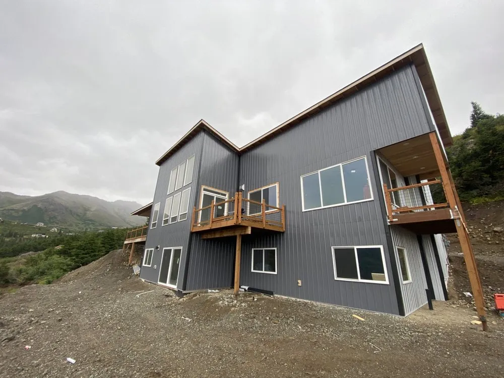 Slide of Three Nails Services