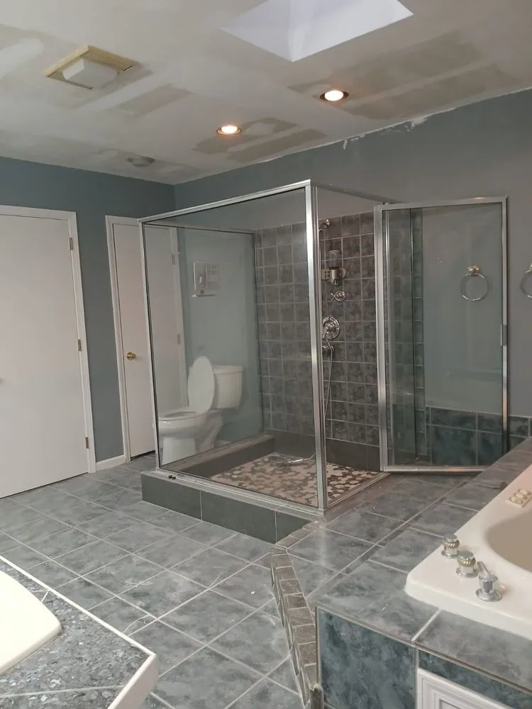 Slide of Three Raines