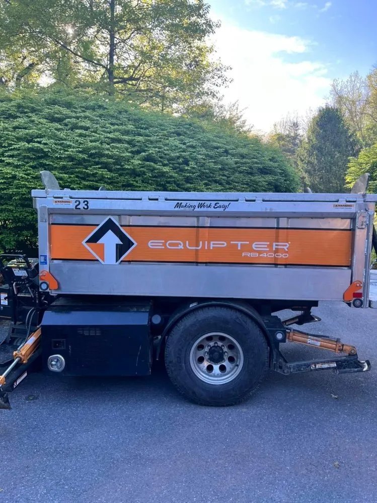 Slide of Three Ridges Roofing