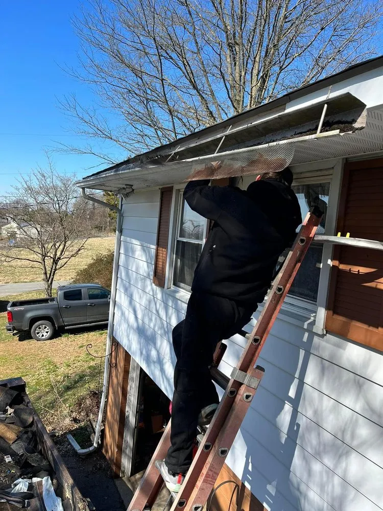 Slide of Three Ridges Roofing