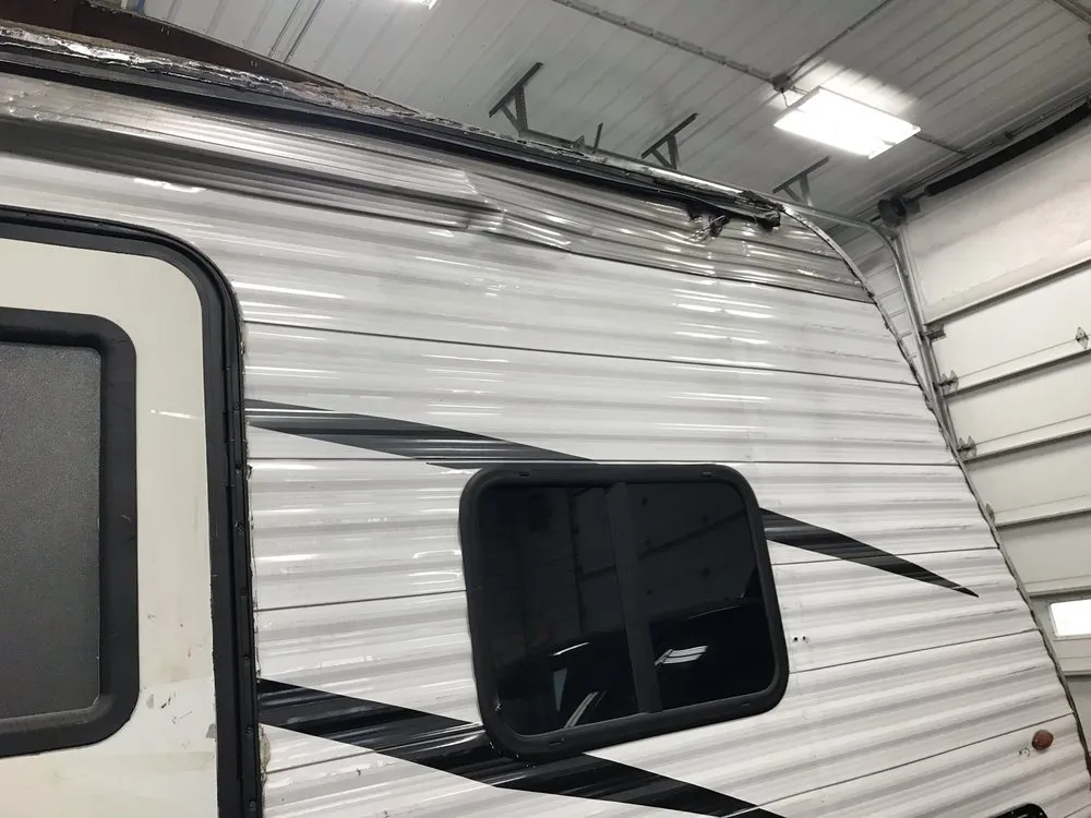 Slide of Threeguys Rv Repair