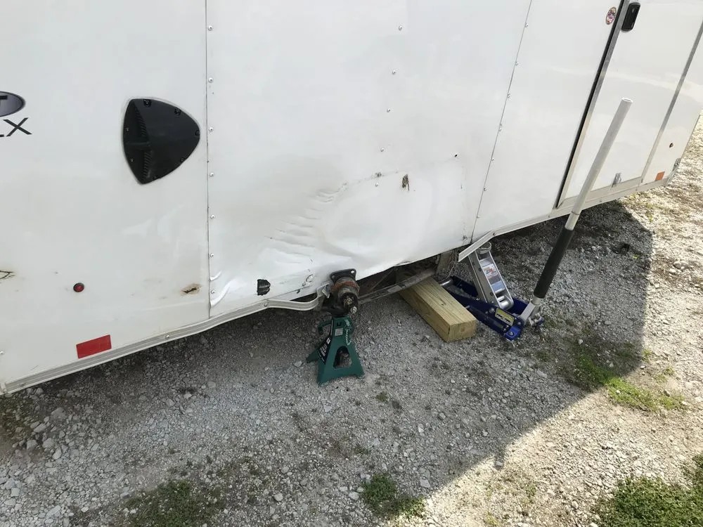 Slide of Threeguys Rv Repair