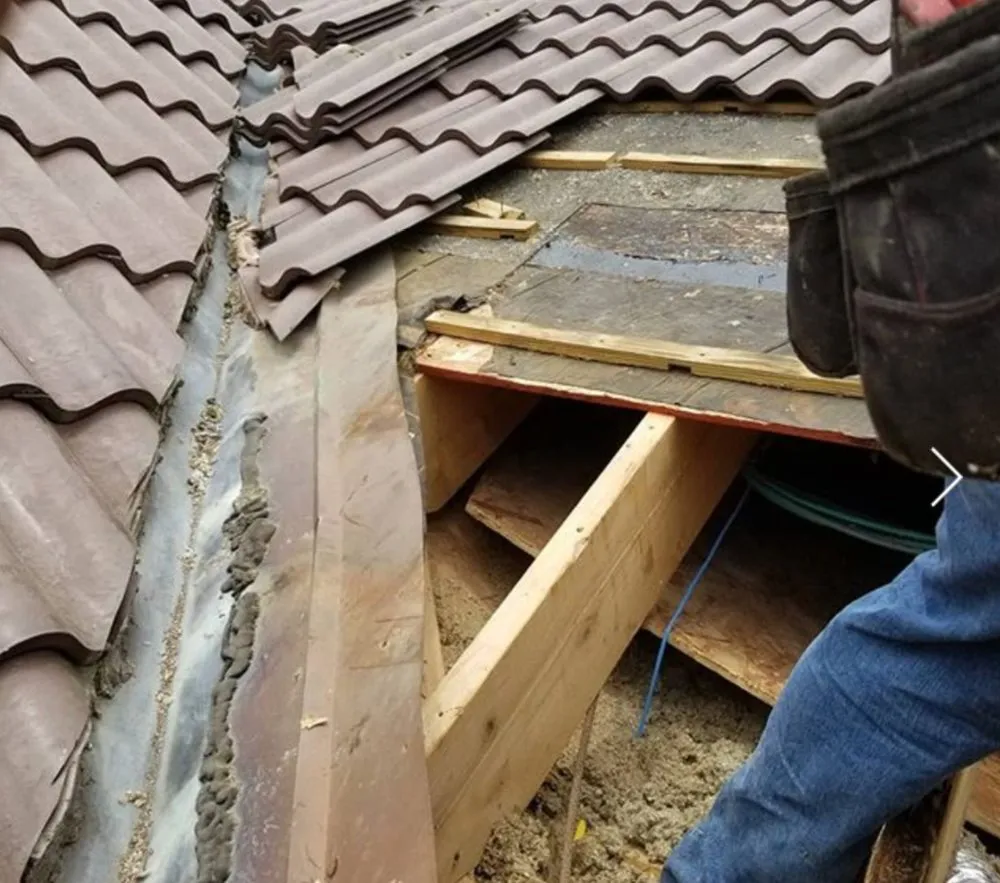 Slide of Thumbs Up Roofing & Siding