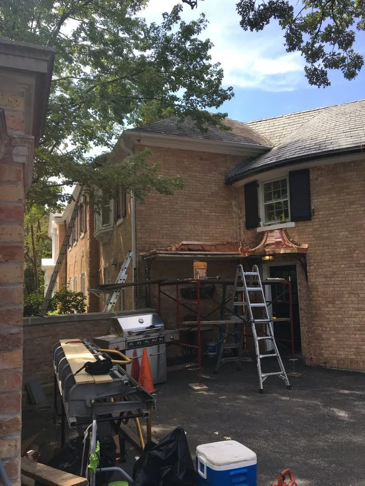 Top-rated roof repair in St Charles, IL - Thunderbolt Construction