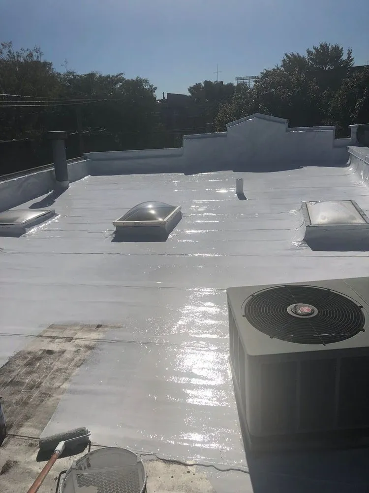 Trusted roof leak repair experts serving St Charles, IL - Thunderbolt Construction