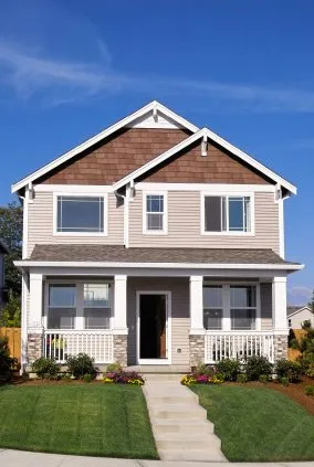 Top-rated shingle roofing service for residential properties in St Charles, IL by Thunderbolt Construction