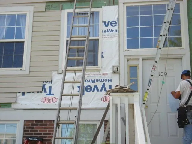 Emergency storm damage roof repair for fast service across St Charles, IL - Thunderbolt Construction