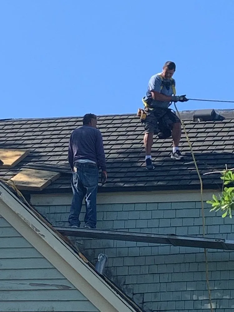 Slide of ThunderScape Roofing & Construction