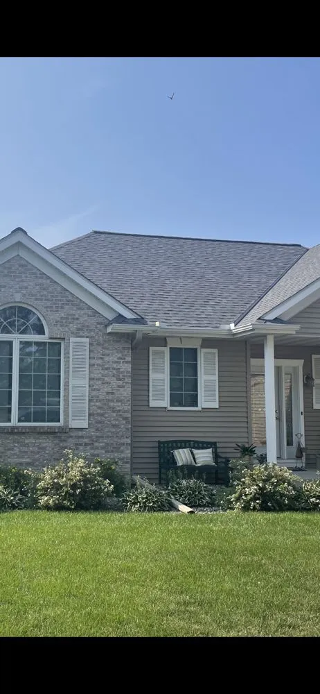 Slide of Thunderstruck Exteriors