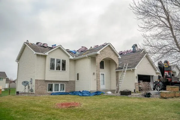 Thunderstruck Exteriors