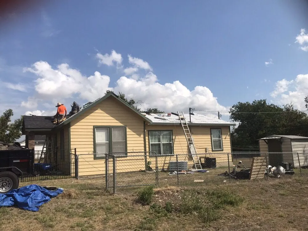 Slide of Thunderstruck Roofing & Const.