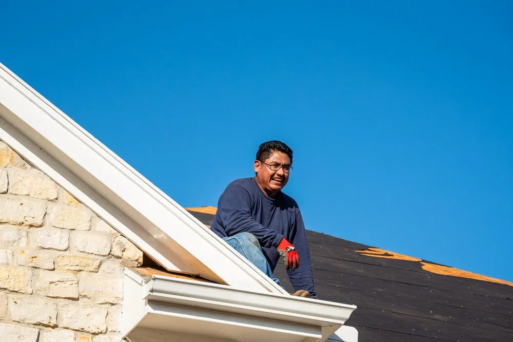 Slide of Thunderstruck Roofing & Const.