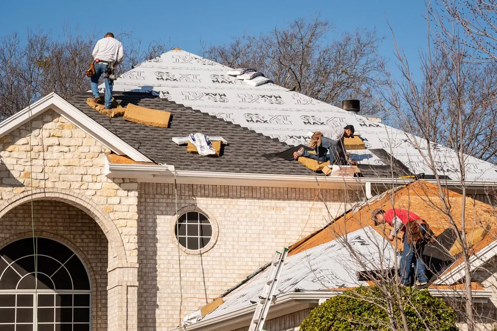 Slide of Thunderstruck Roofing & Const.